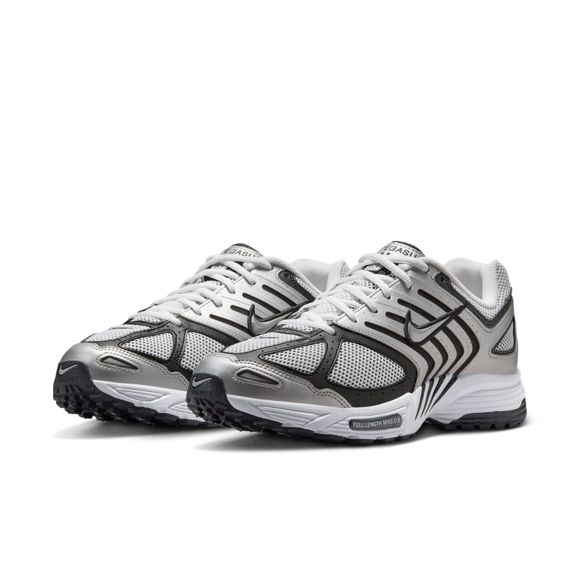 Air Peg 2K5 Metallic Silver White Black