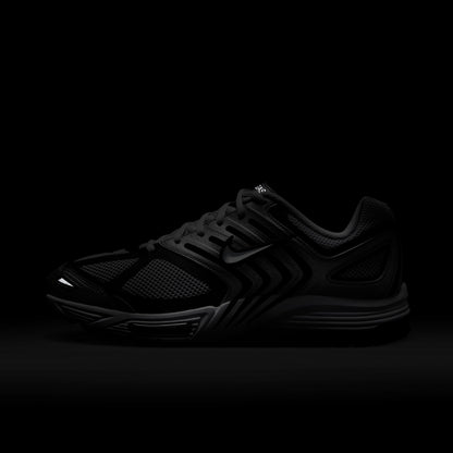 Air Peg 2K5 Metallic Silver White Black