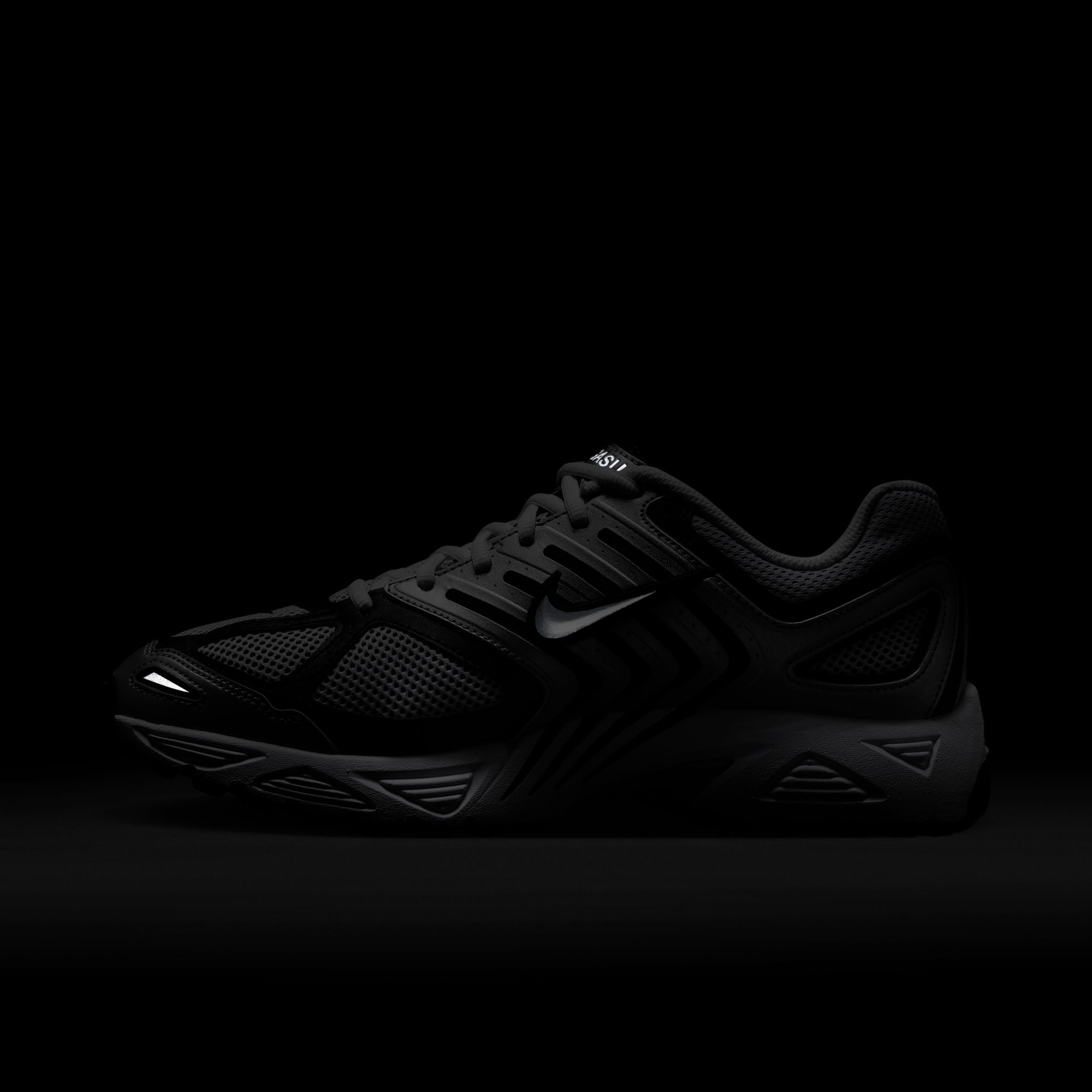 Air Peg 2K5 Metallic Silver White Black