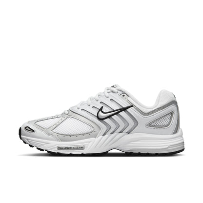 Air Pegasus 2005 Football Grey White