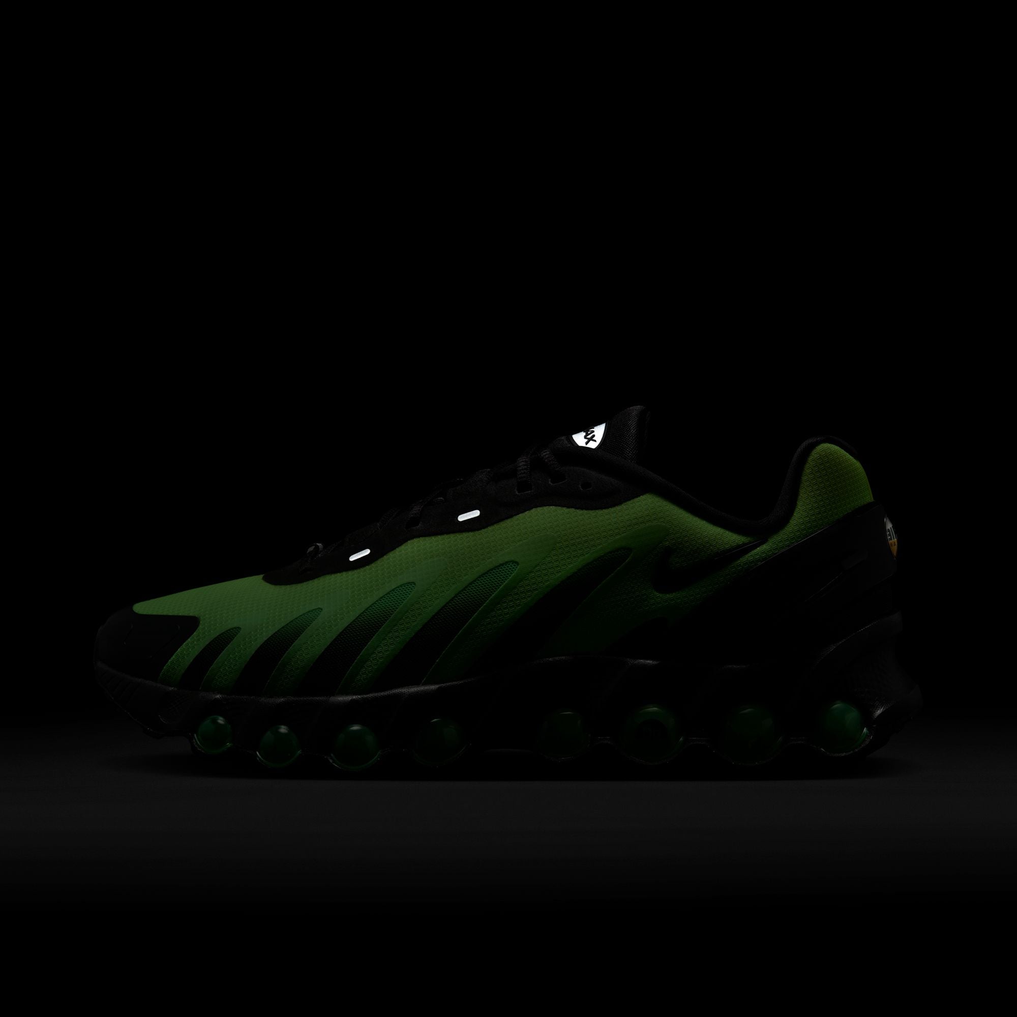 Air Max Dn8 Black Green Strike