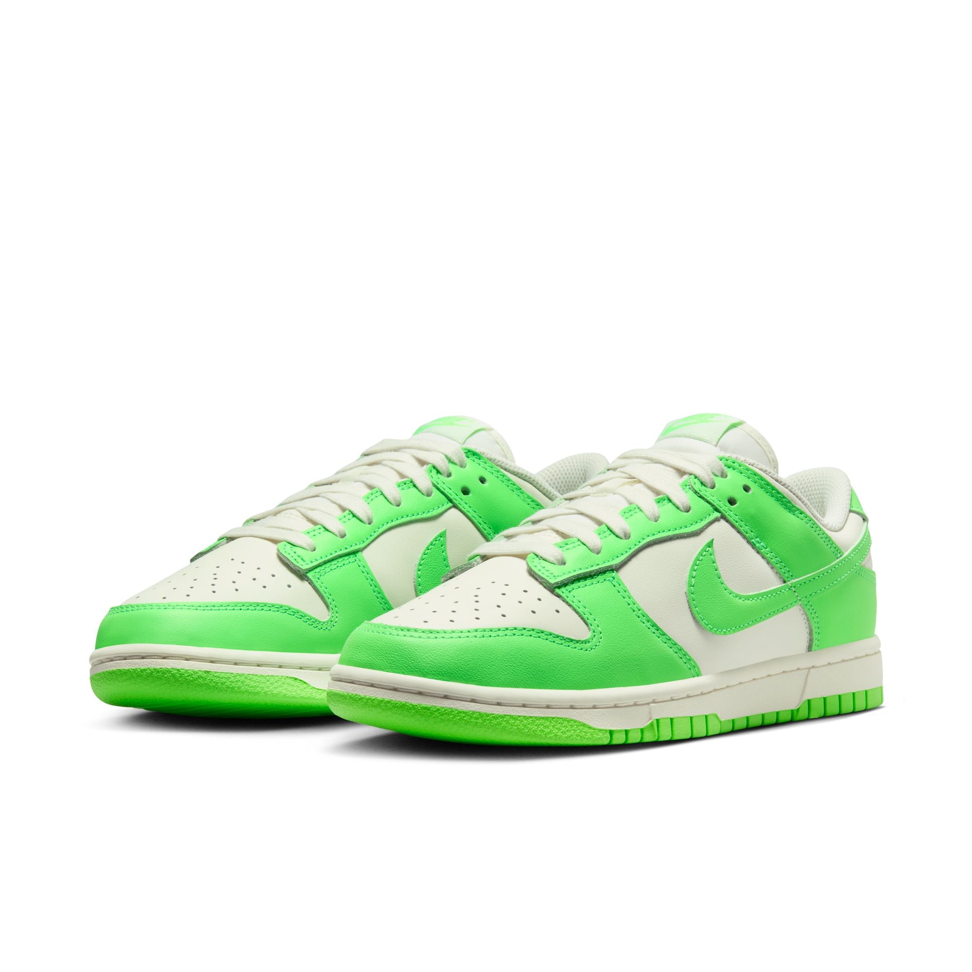 Dunk Low Green Strike