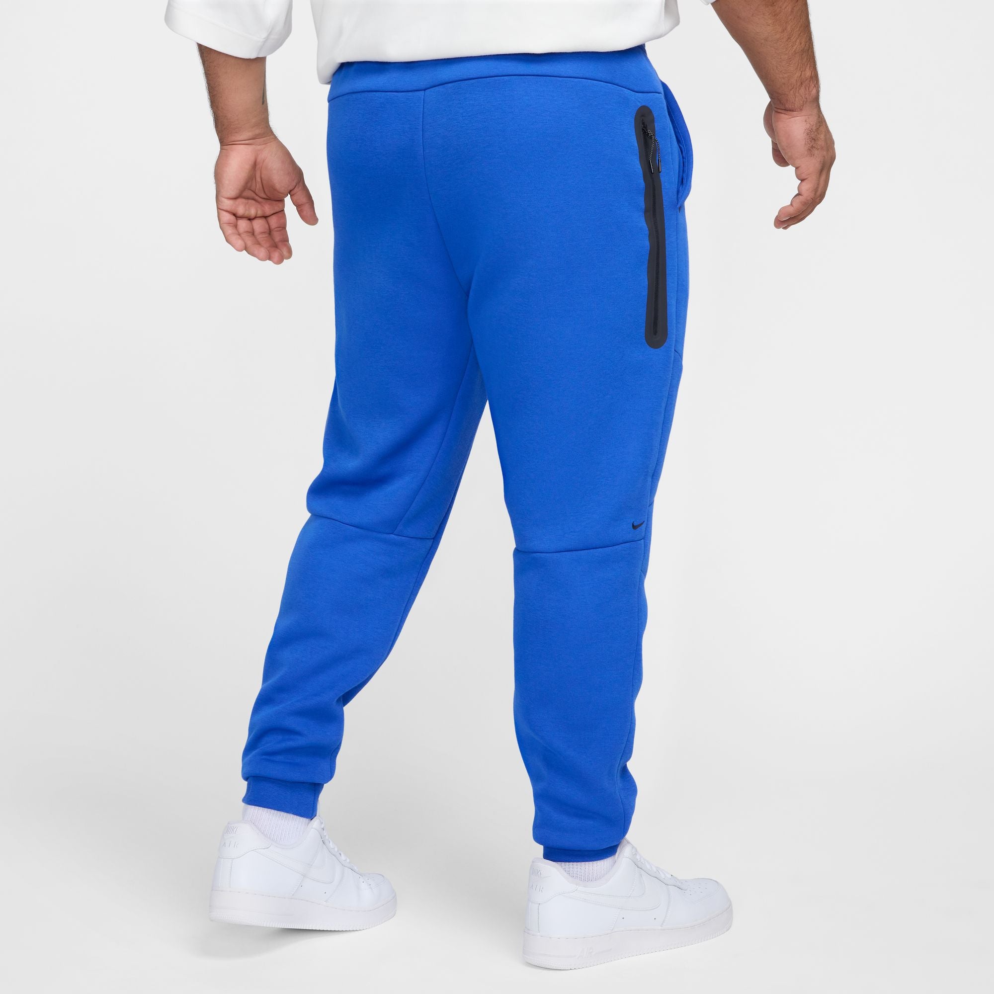 HV0959-480-Men Nsw Tech Fleece Joggers