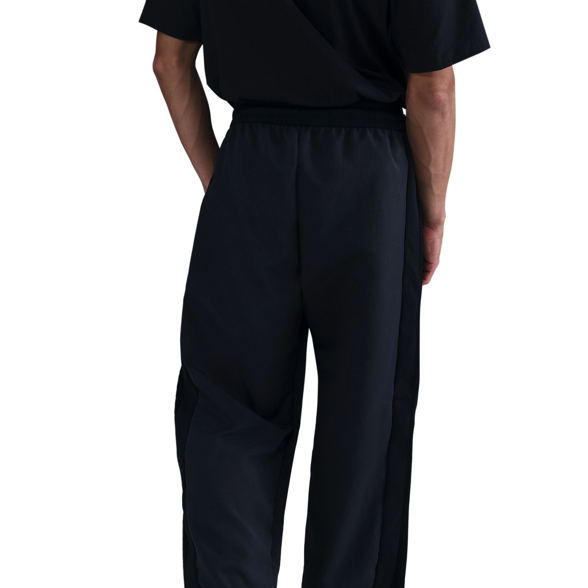 IB0009-010-Men Kobe Pleated Pants