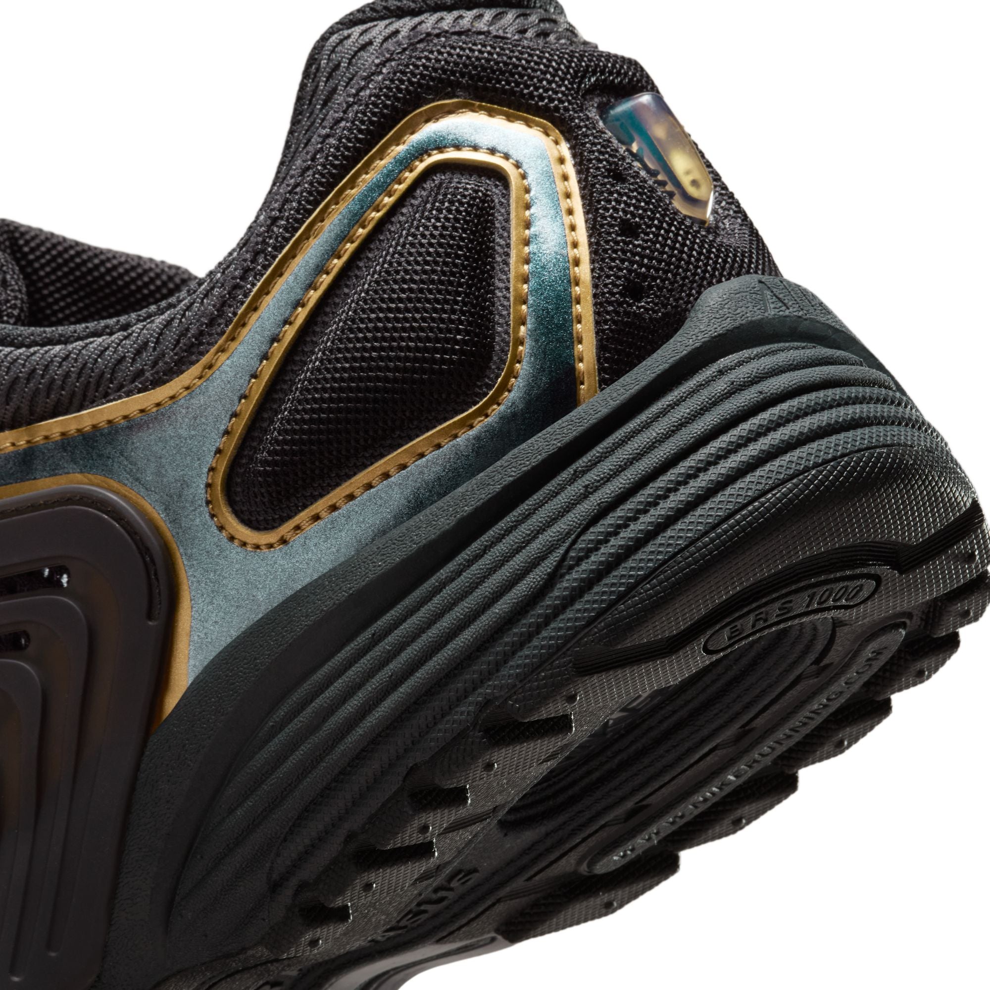 Air Pegasus Wave Black & Metallic Gold