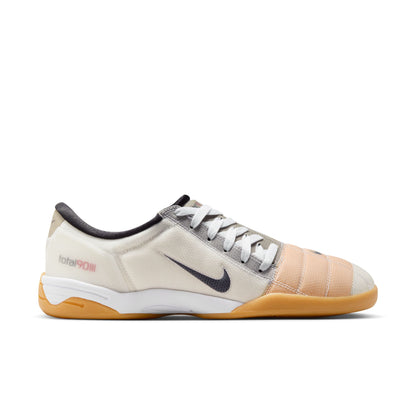 Total 90 White and Black