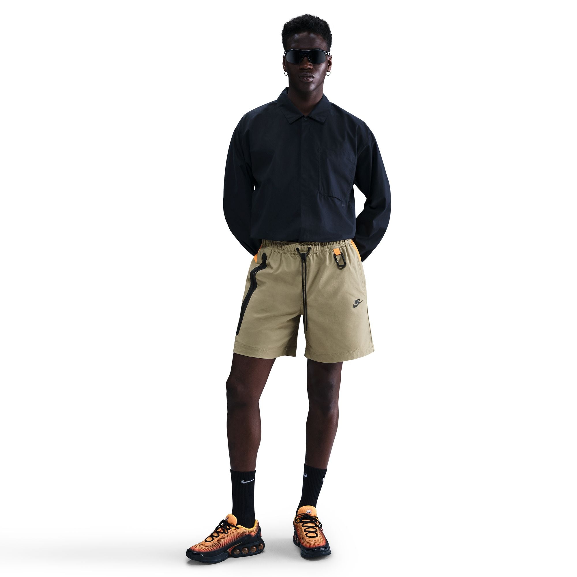 Tech Woven Shorts Brown