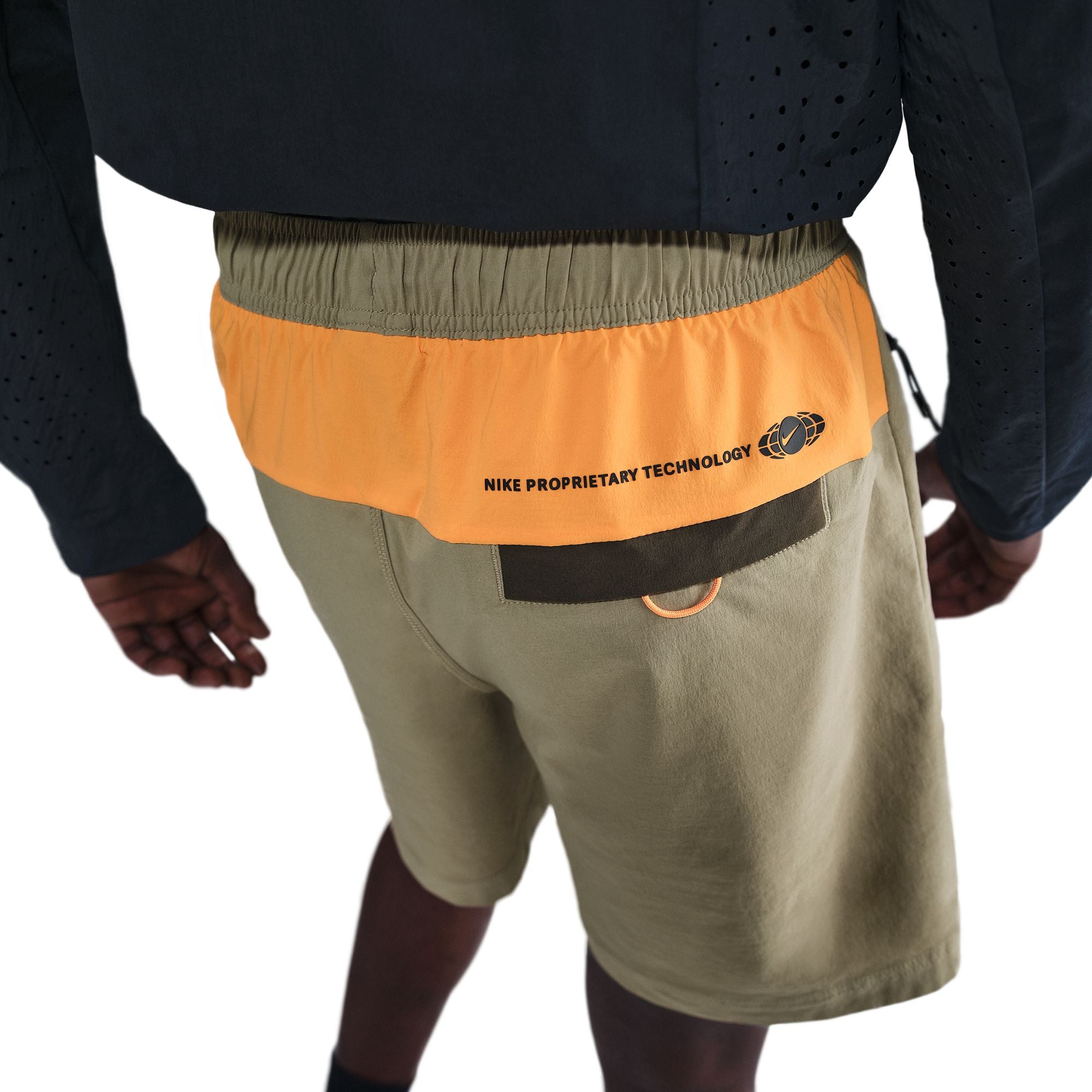 Tech Woven Shorts Brown