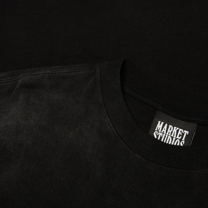 Market-Black-F THE WORLD T-SHIRT