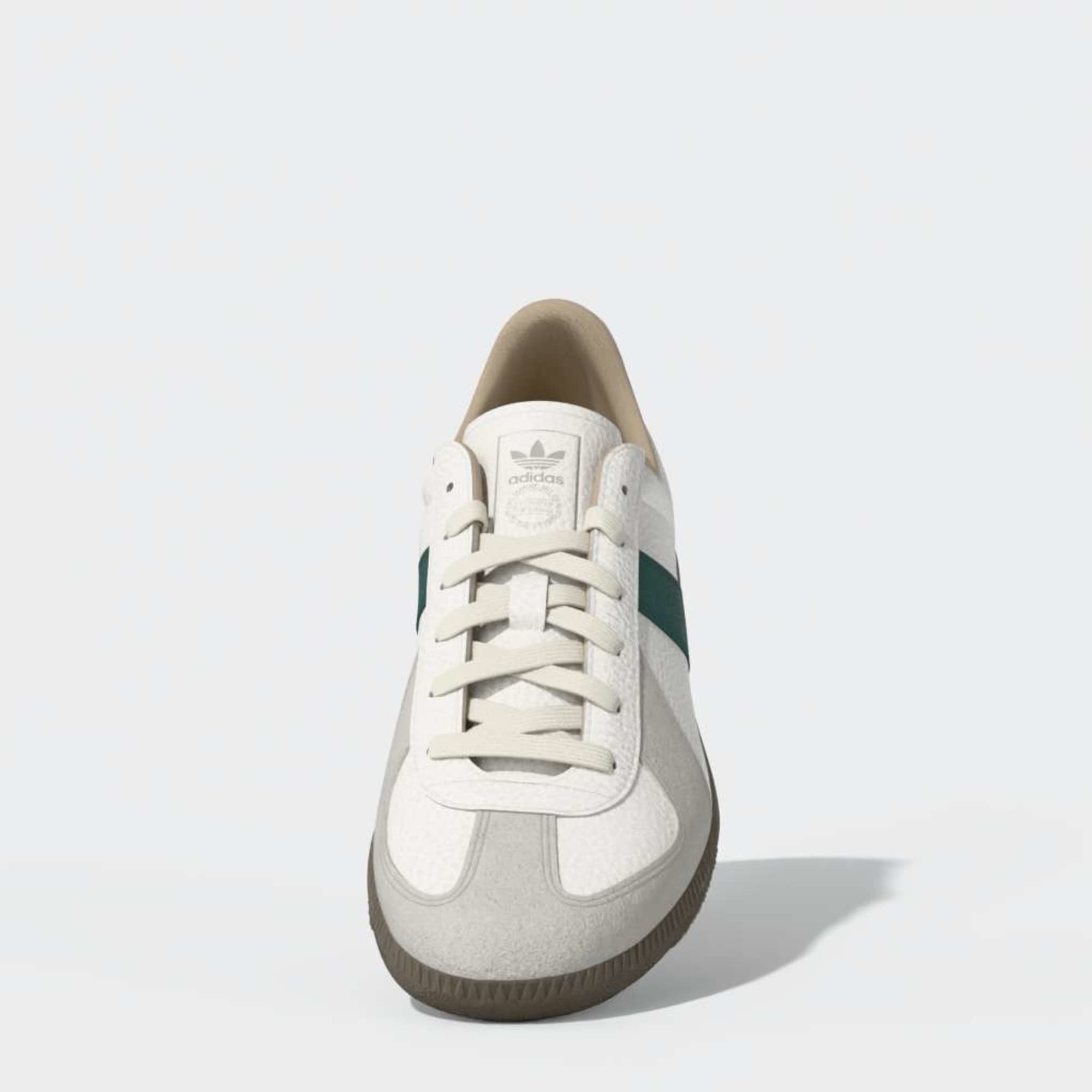 BW Army Core White Power Green