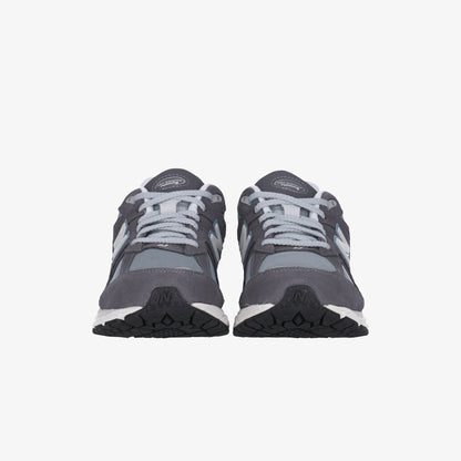 New Balance 2002R