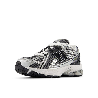 1906R Silver Metallic Black Ps