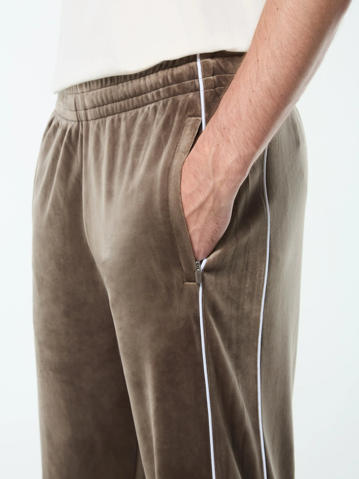 Lioni Track Brown Pants