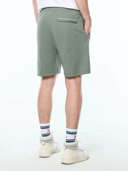 Agiato Short-Laurel Wreath