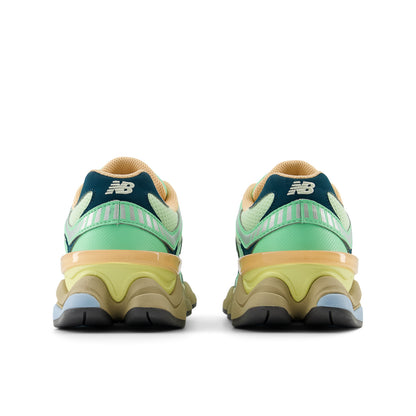 9060 Sweetgrass Deep Ocean