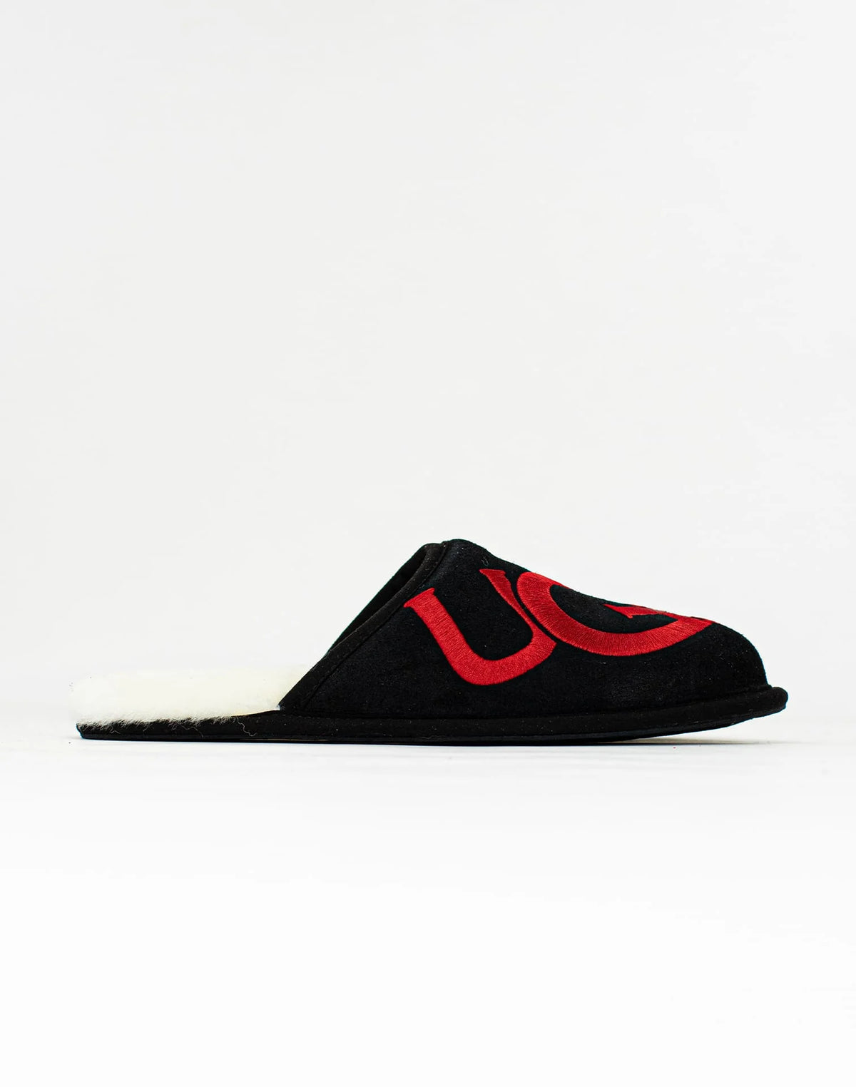 UGG Scuff Logo Slipper