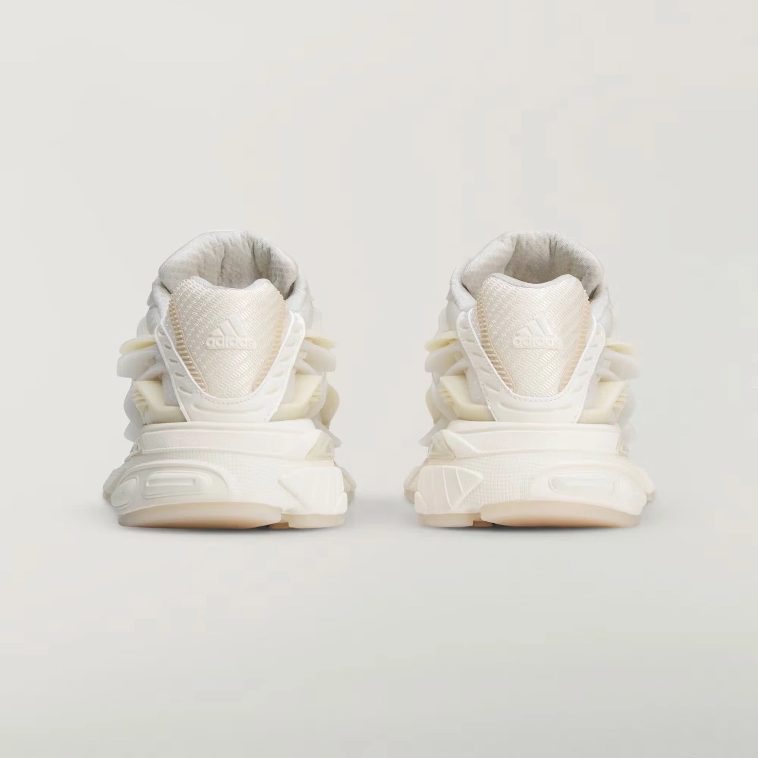 Adistar Jellyfish Pharrell Williams