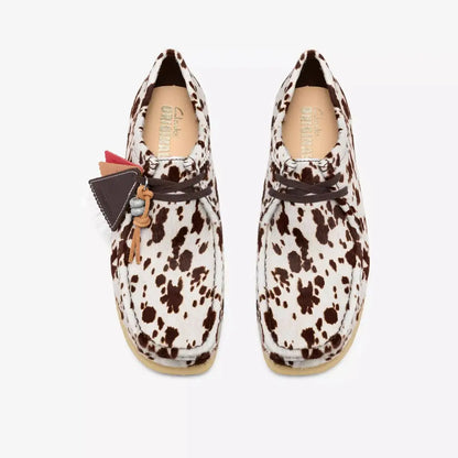 Clarks-Wallabee-Brown