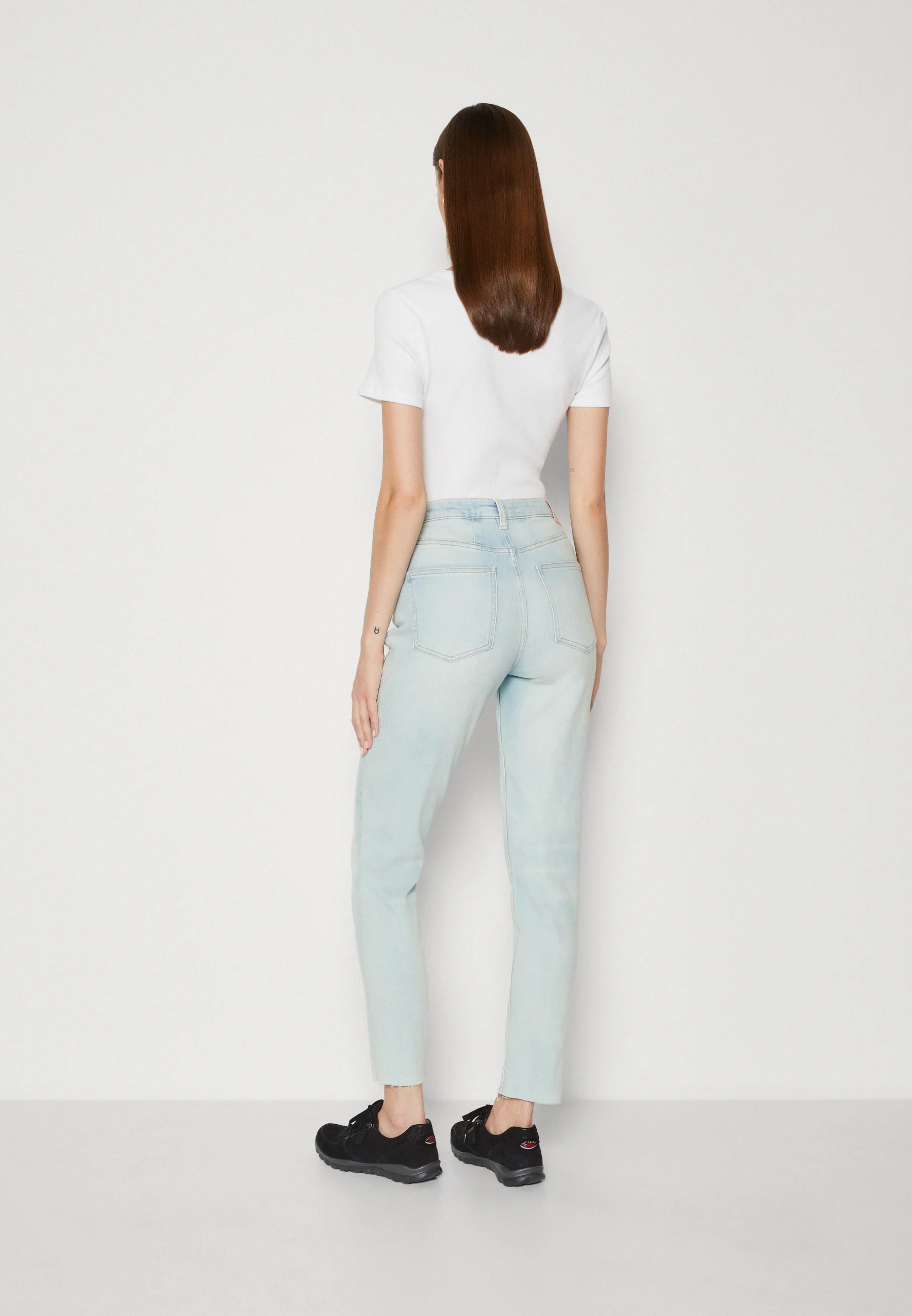 High Five High Rise Slim Jeans