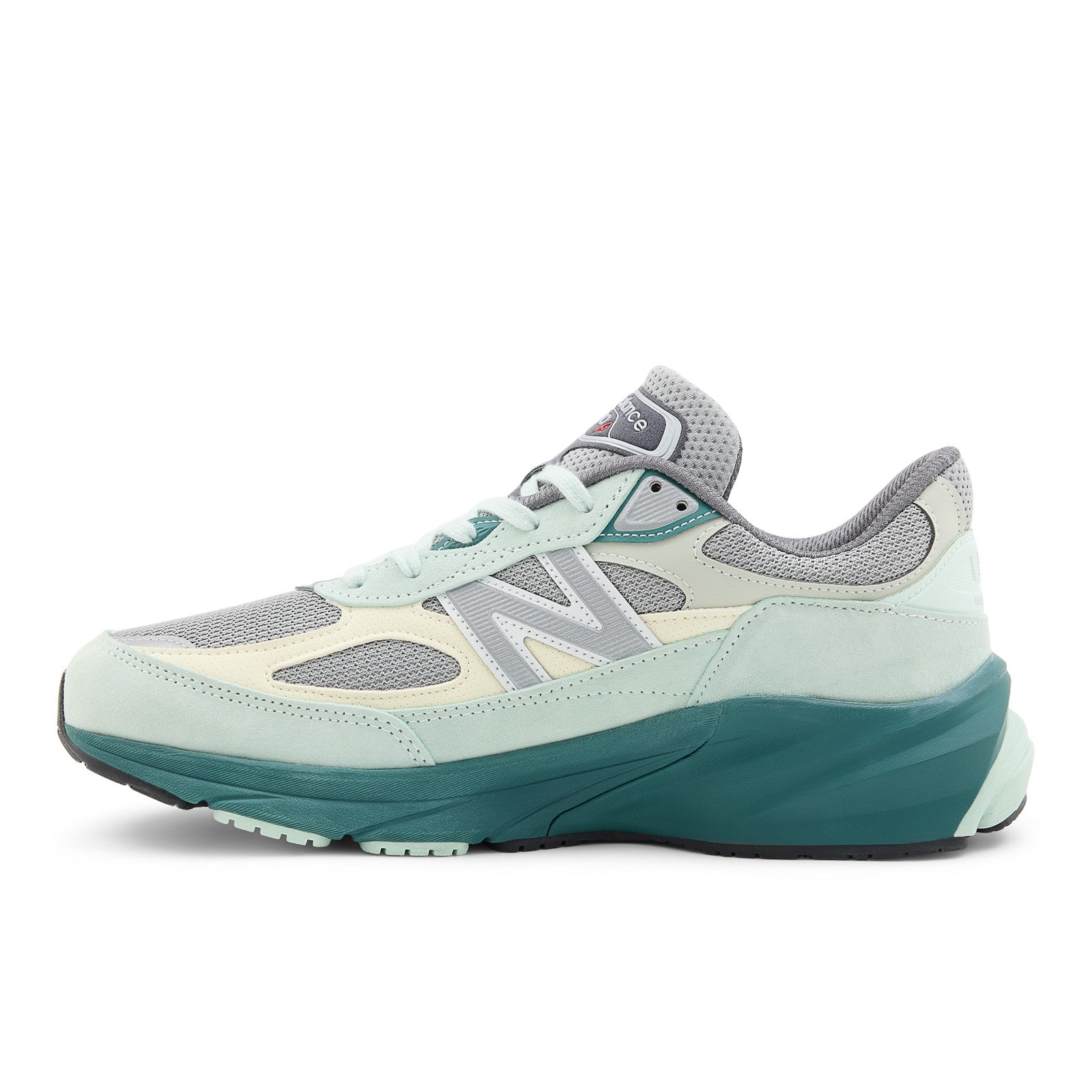 990v6 Clay Ash